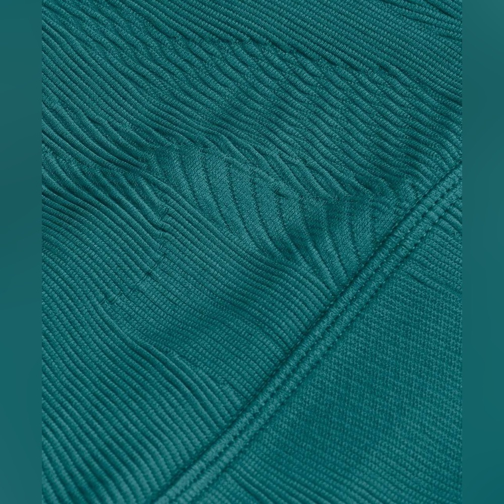 Lululemon Energy Longline Ribbed Bra *Medium Support, B–D Cups - Storm Teal - Picture 11 of 12